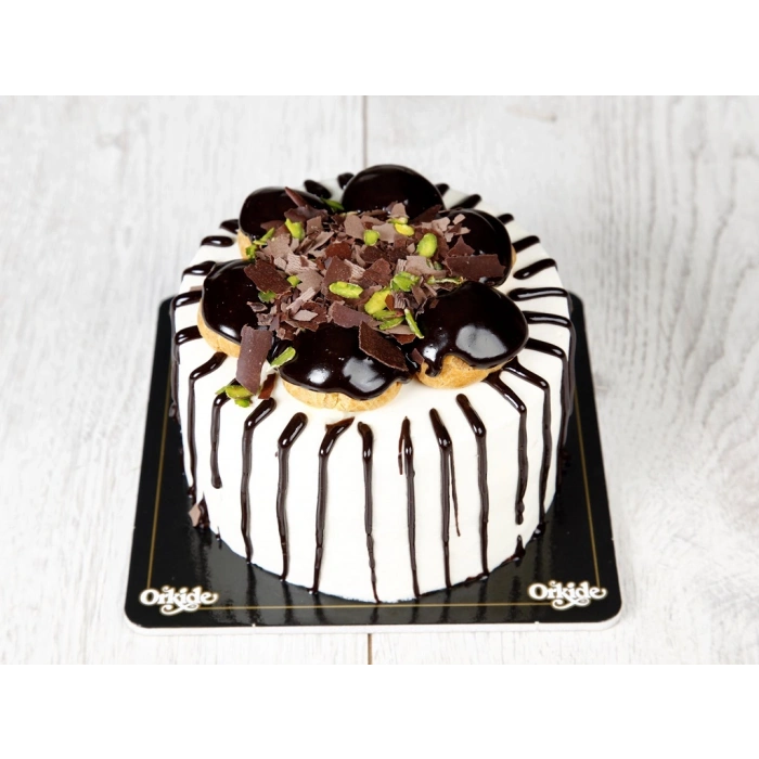 Profiterollu Pasta 8 Kişilik