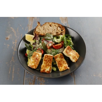 Insalata Con Halloumi