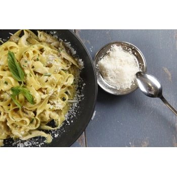 Fettucine Pollo Alfredo