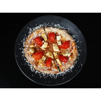 Hellim Peyniri, Domates Ve Susamlı Ekmek
