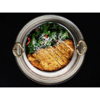Cotoletta Di pPollo Con Pasta ai Quattro Formaggi
