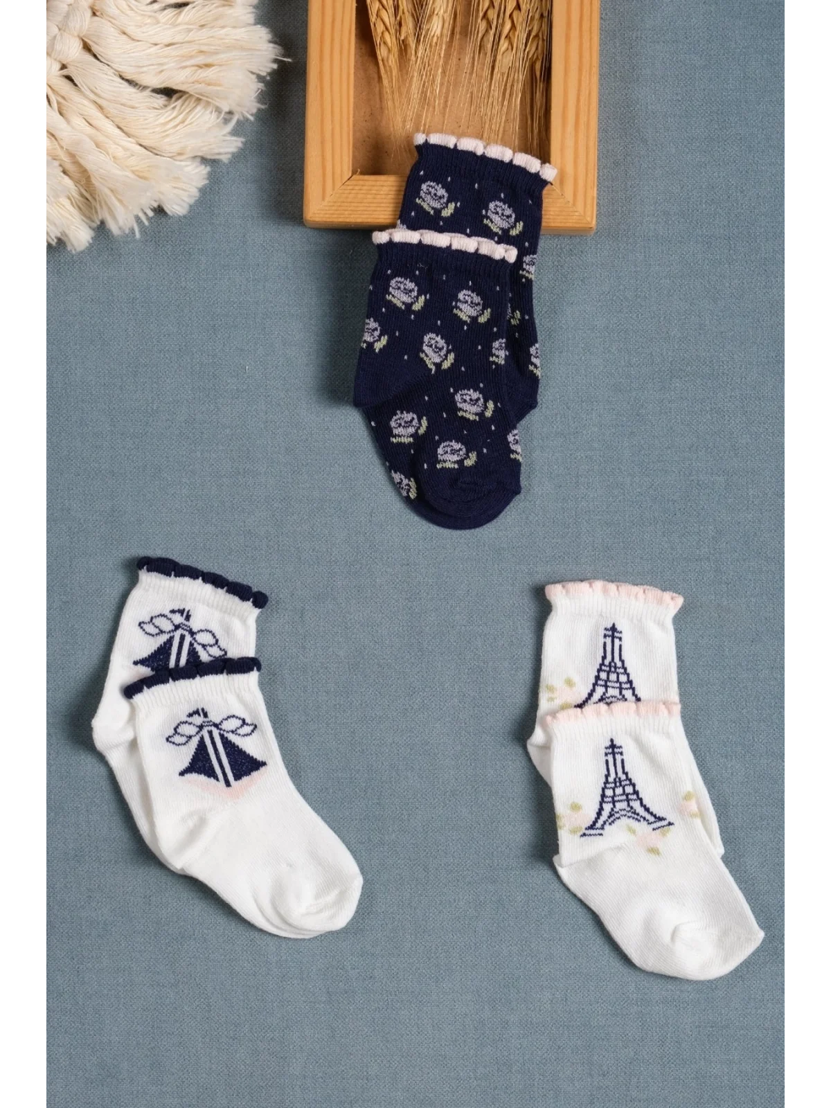 Cocole Socks Kız Çocuk Soket Çorabı 3’lü Set – Pamuklu Paris Temalı & Çiçekli Desenli