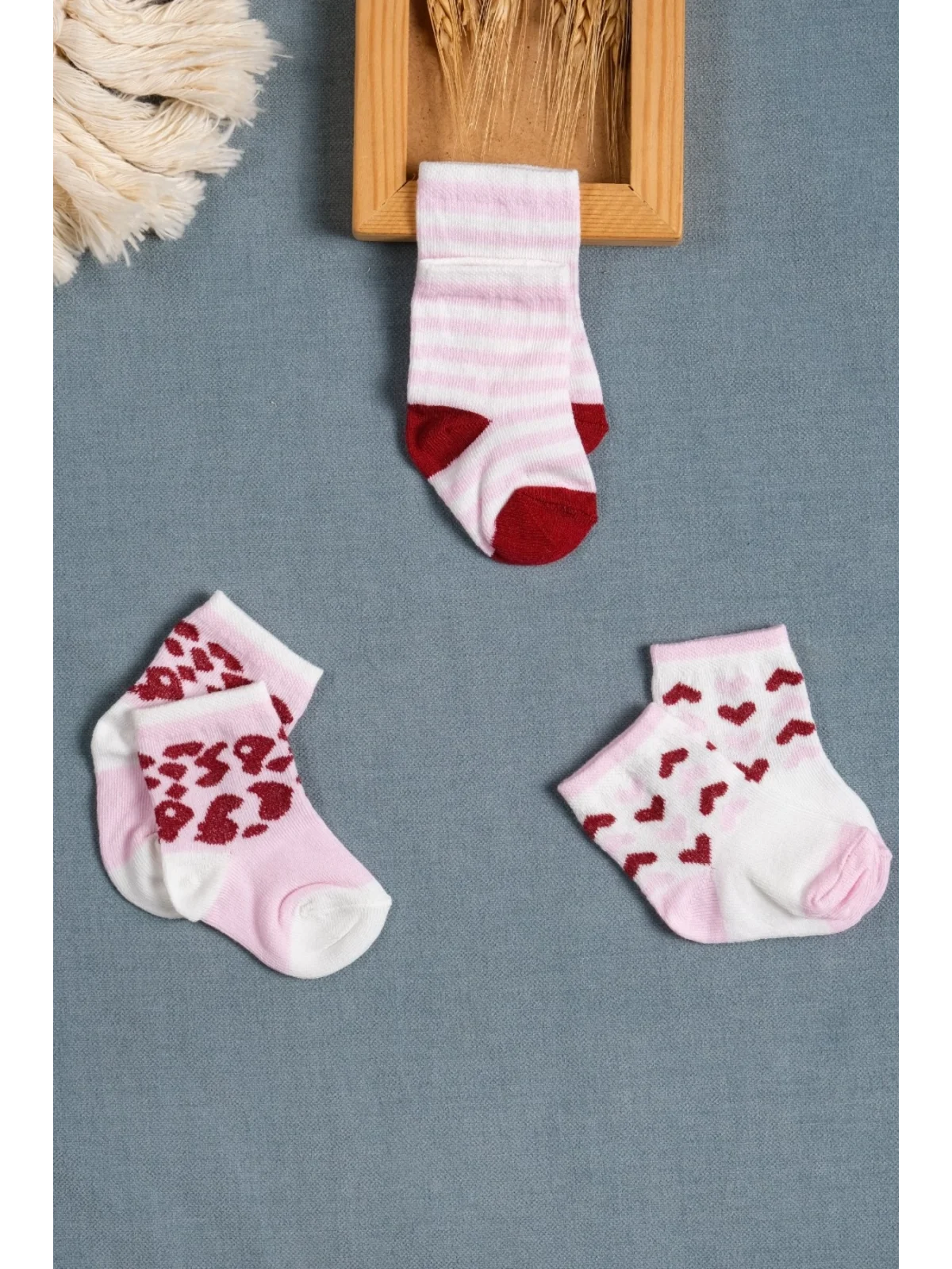 Cocole Socks Kız Çocuk Soket Çorabı 3’lü Set – Pamuklu Çizgili & Kalpli Desenli