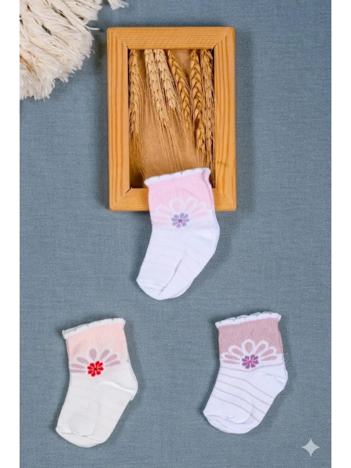 Cocole Socks Kız Bebek Soket Çorabı 3’lü Set – Pamuklu Fırfırlı Bilekli & Çiçek Desenli