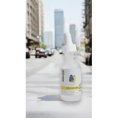 Aydınlatıcı Ve Leke Görünümü Azaltıcı Arbutin Cilt Bakım Serumu 30 Ml