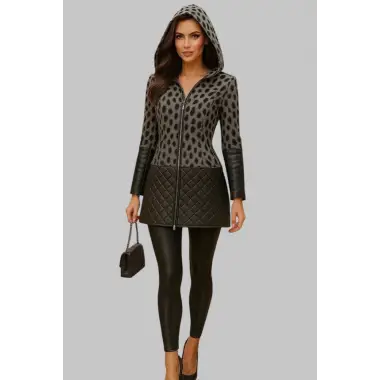 Jennifer Deri Kombineli Kapüşonlu Tasarım Kaban