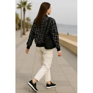 Lora Siyah Beyaz Fermuarlı Bomber Ceket