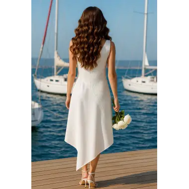 White Asimetrik Lazer Kesim Tasarım Elbise