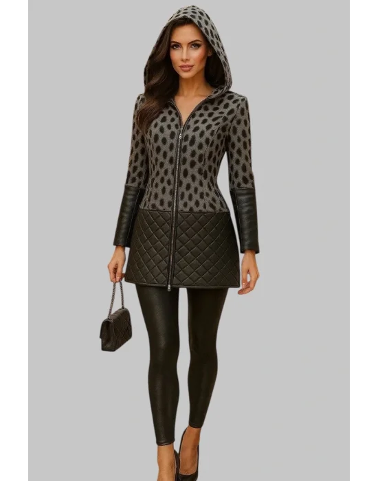 Jennifer Deri Kombineli Kapüşonlu Tasarım Kaban