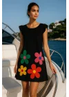 Yulia Şık Çiçek Desenli Siyah Yuvarlak Yaka Siyah Renkli Elbise