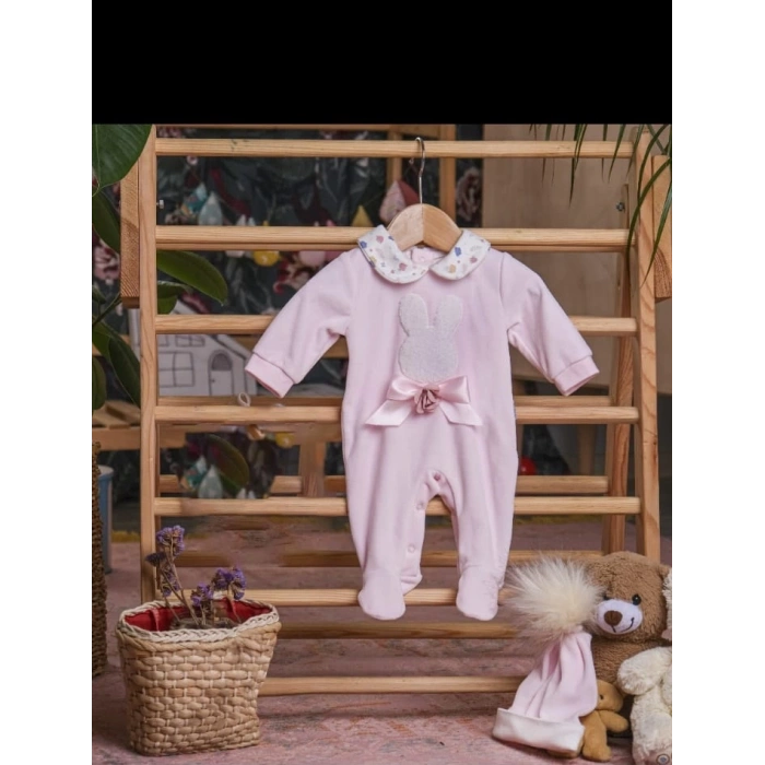 Süzine Tavşan Nakışlı Şapkalı kadife bebe kız Tulum