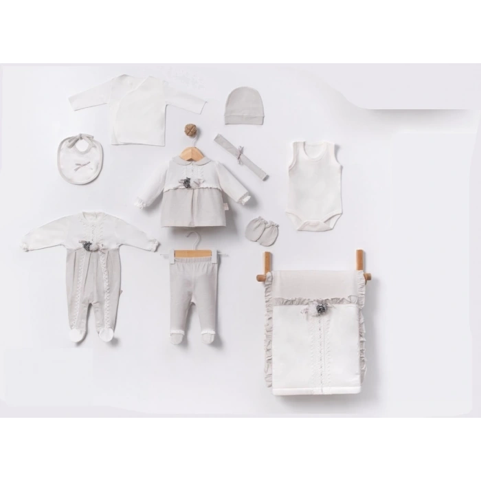 ÇİÇEK AKSESUARLI DANTELLİ KUTUSUZ HASTANE ÇIKIŞI BEBE 10 LU SET