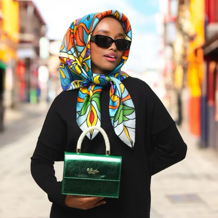 GÜZ | YAZ SERİNLİĞİ EŞARP 2207-01 90X90