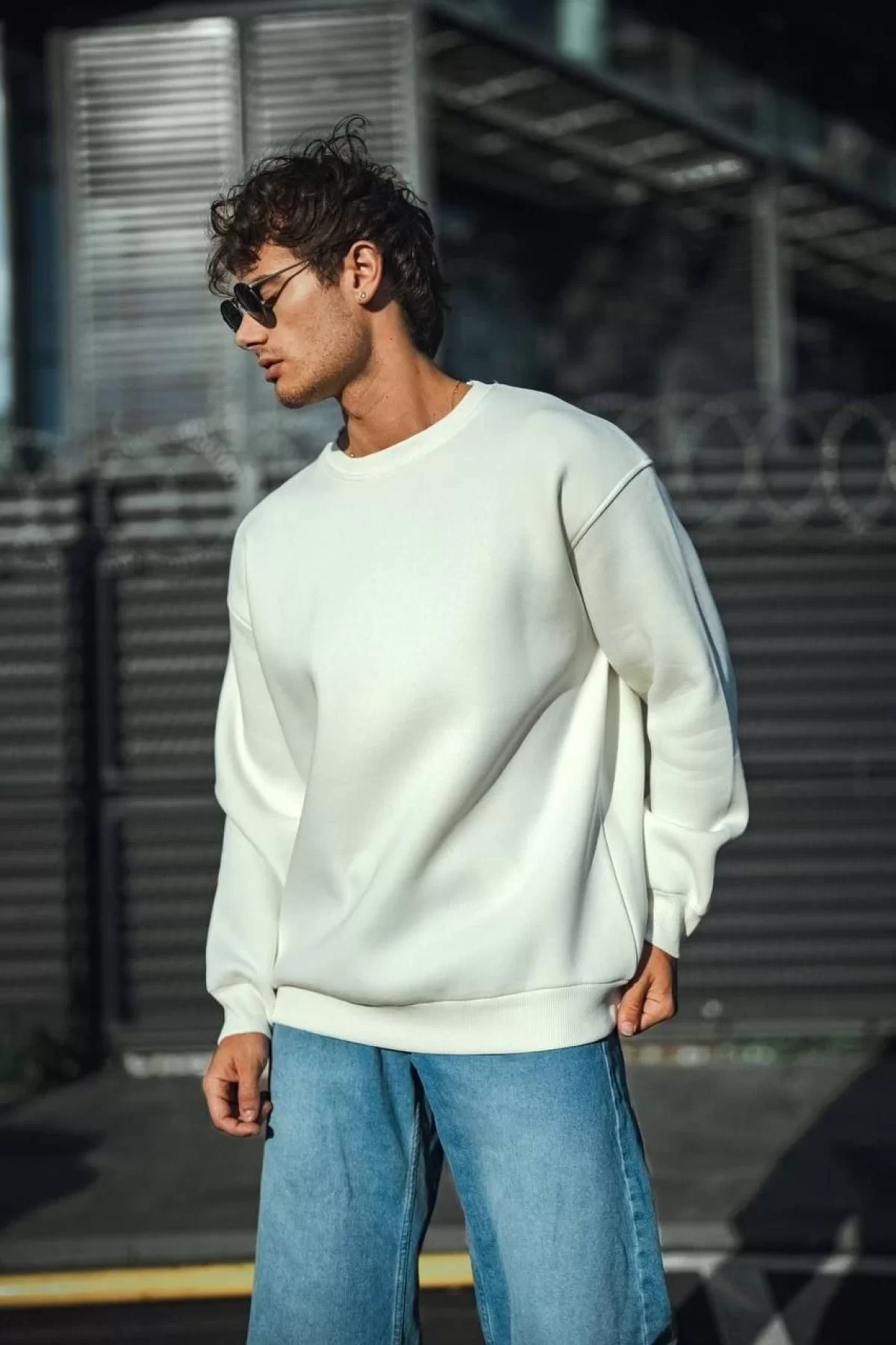 Üç İplik Biskilet Yaka SweatShirt Toptan