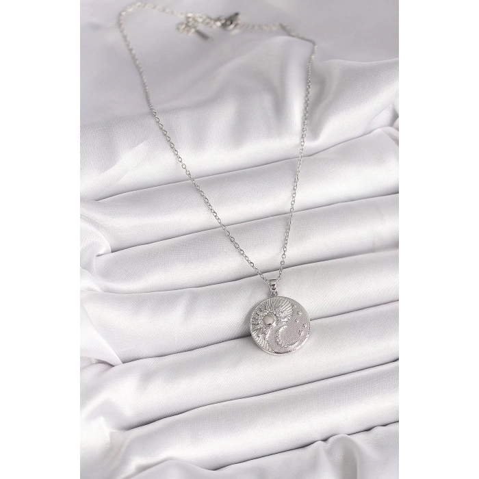 316L Çelik Gümüş Renk Zincir Zirkon Taşlı Ay Güneş İşlemeli Madalyon Model Kadın Kolye