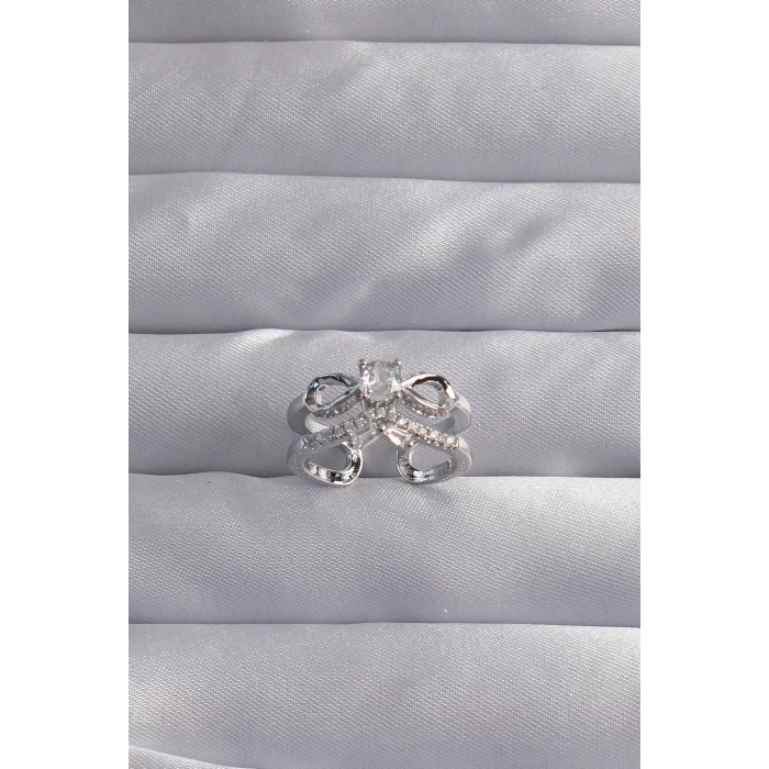 Pirinç Ayarlamalı Gümüş Renk Zirkon Taşlı 2li Görünüm Fiyonk Yüzük