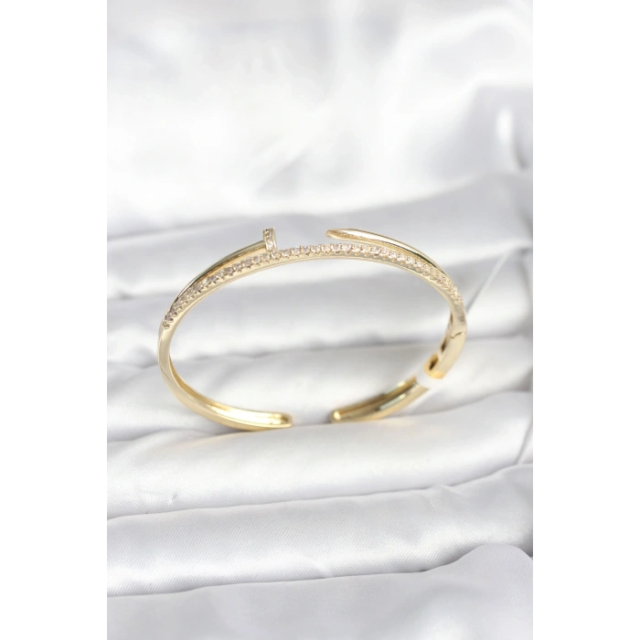 Pirinç Gold Renk Zirkon Taşlı Çivi Model Kadın Kelepçe Bileklik