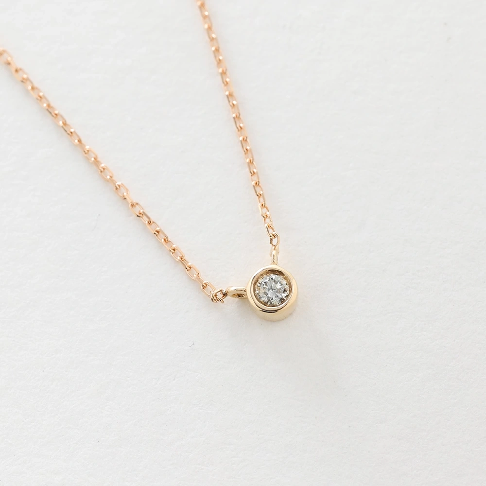 0.05 CT Tasarım Tektaş Pırlanta Kolye