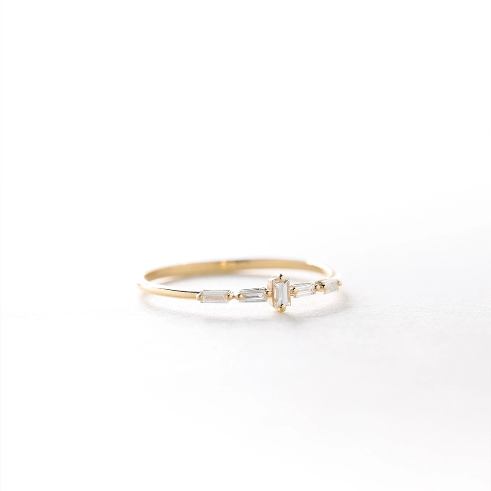 0.12 CT Baget Tasarım Pırlanta Yüzük