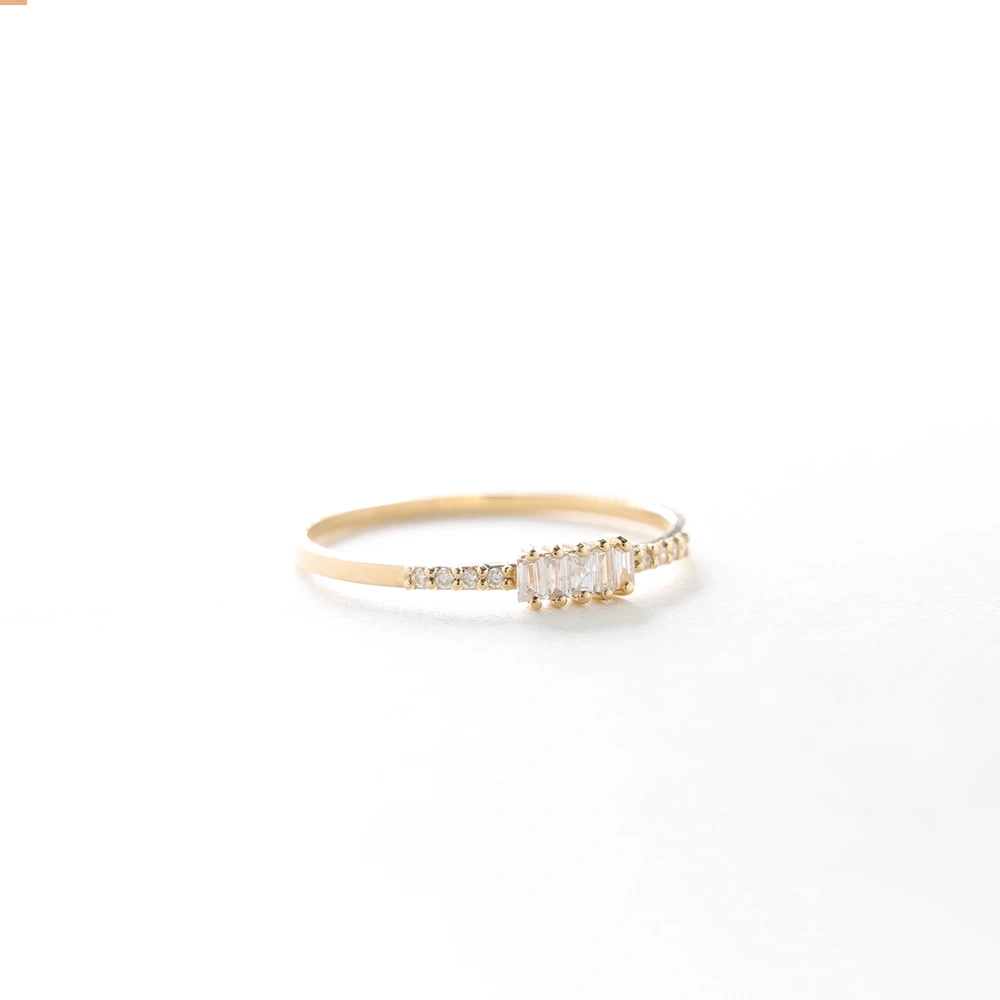 0.12 CT Tasarım Baget Pırlanta Yüzük