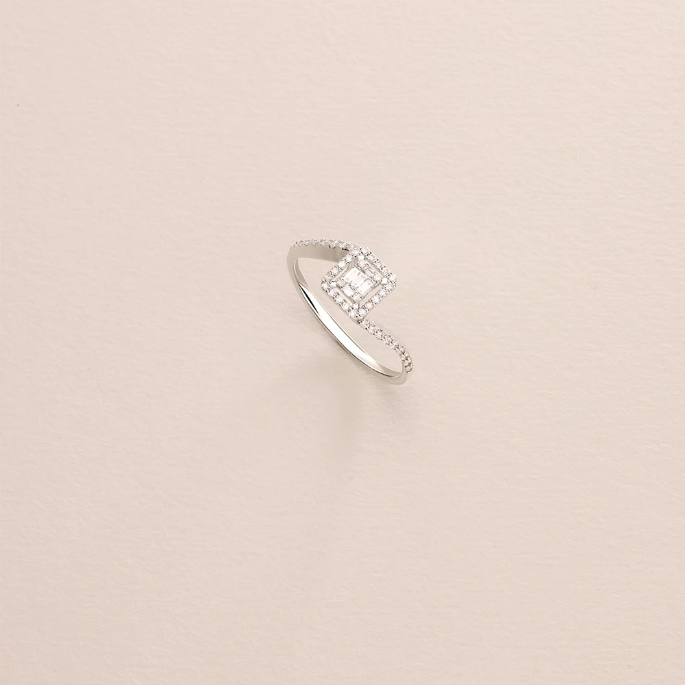 0.25 CT Pırlanta Baget Yüzük