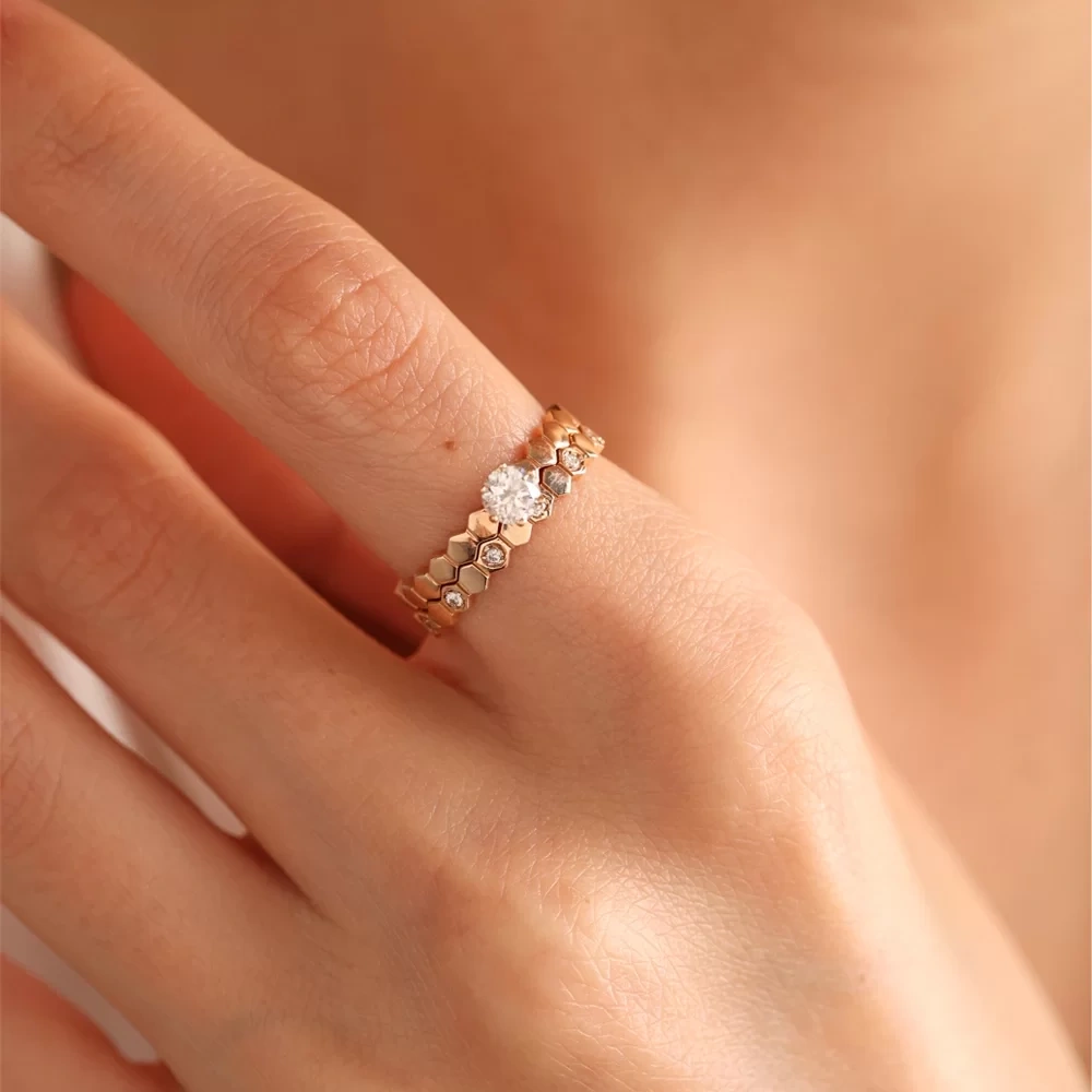 0.30 CT Tasarım Tektaş Yüzük