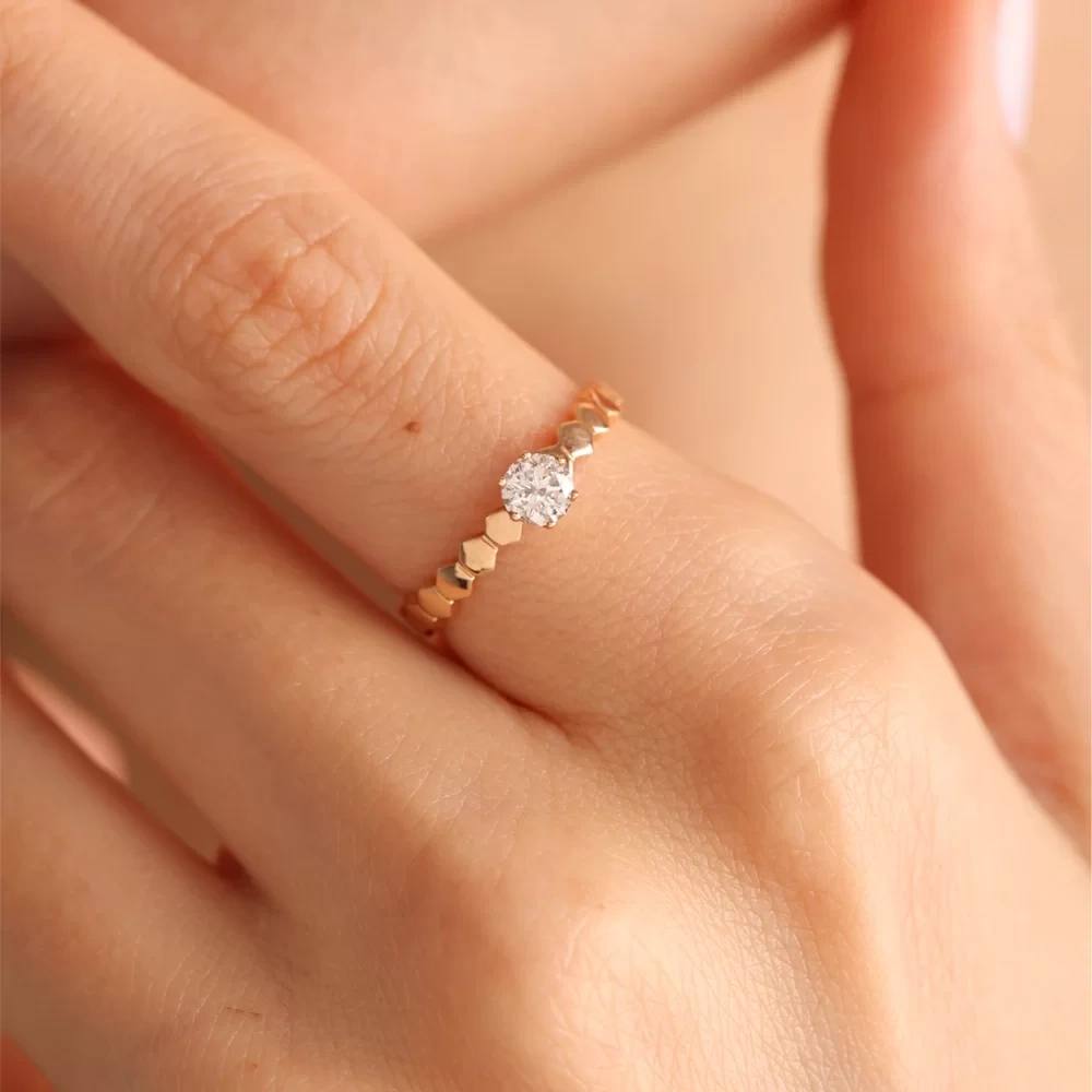 0.30 CT Tasarım Tektaş Yüzük