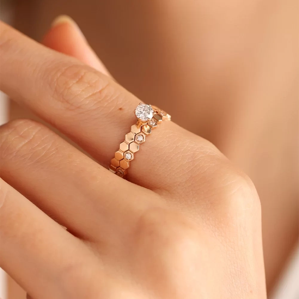 0.30 CT Tasarım Tektaş Yüzük