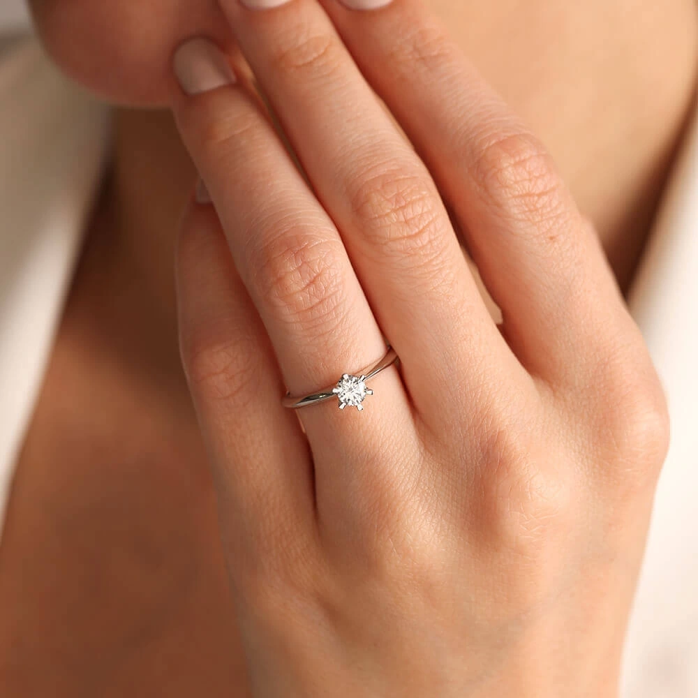 0.40 CT F / SI2  Tektaş Yüzük