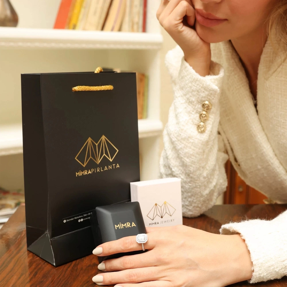 0.35 CT Markiz Pırlanta Yüzük