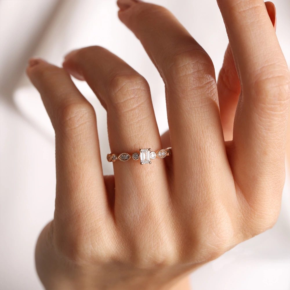 0.37 CT Design Emerald Pırlanta Tektaş Yüzük