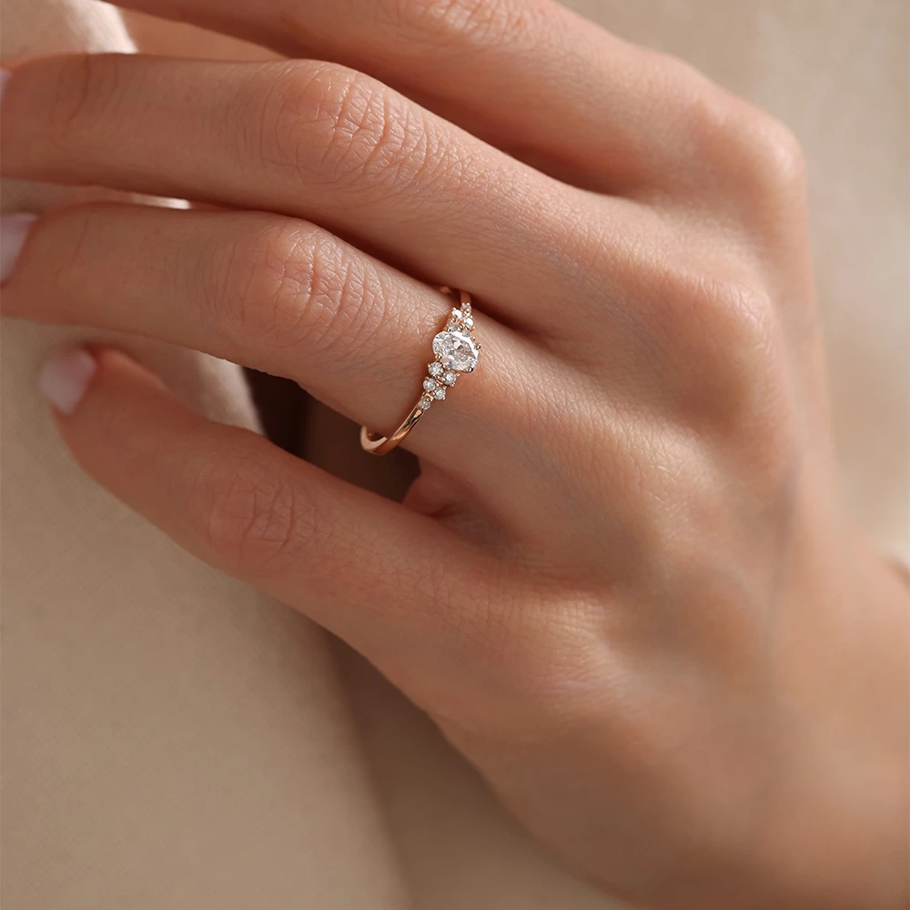 0.42 CT Tasarım Oval Pırlanta Yüzük