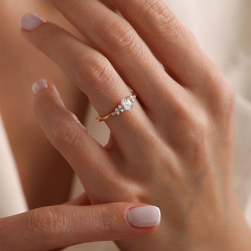 0.42 CT Tasarım Oval Pırlanta Yüzük