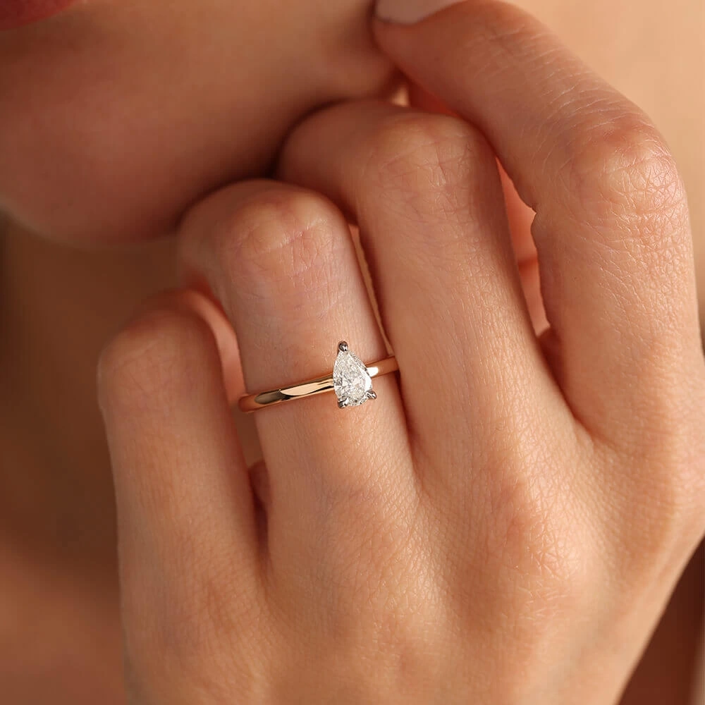 0.45 CT Damla Pırlanta Yüzük