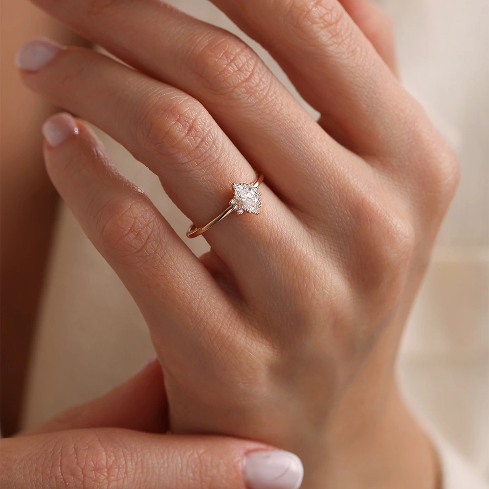 0.45 CT Tasarım Oval Pırlanta Yüzük