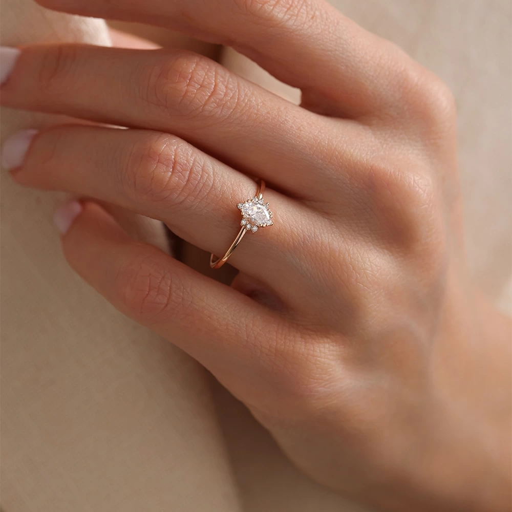 0.45 CT Tasarım Oval Pırlanta Yüzük