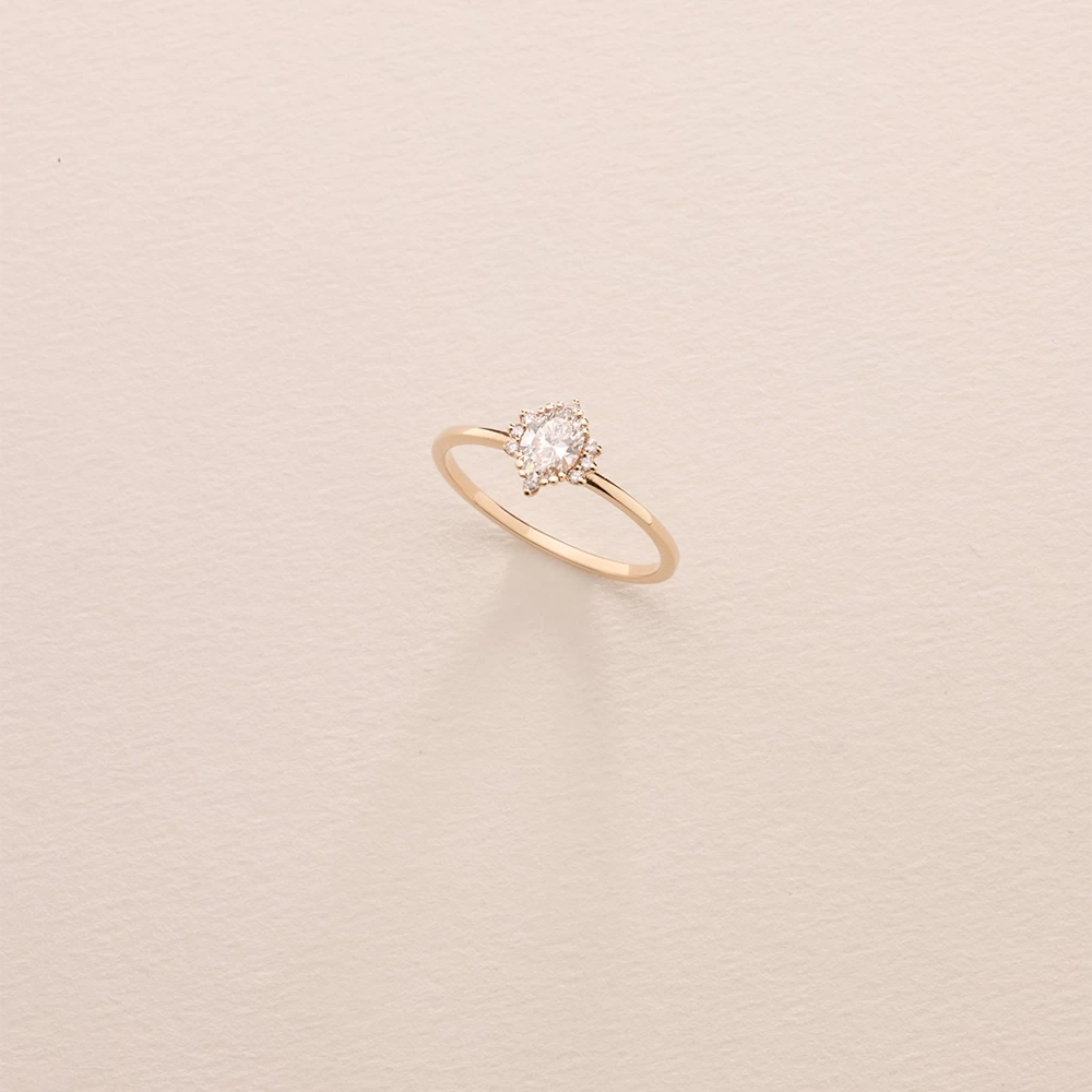 0.45 CT Tasarım Oval Pırlanta Yüzük