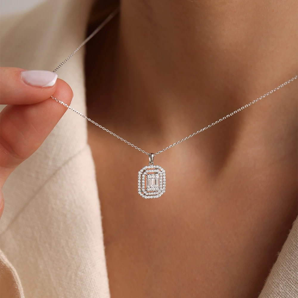 0.50 CT Baget Pırlanta Kolye