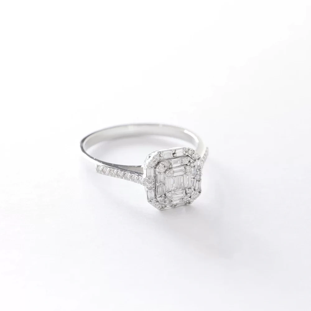 0.50 CT Baget Pırlanta Yüzük