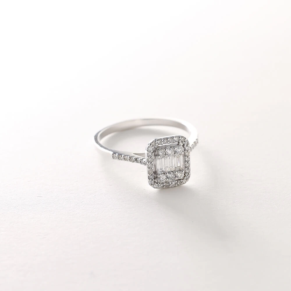 0.50 CT Baget Pırlanta Yüzük