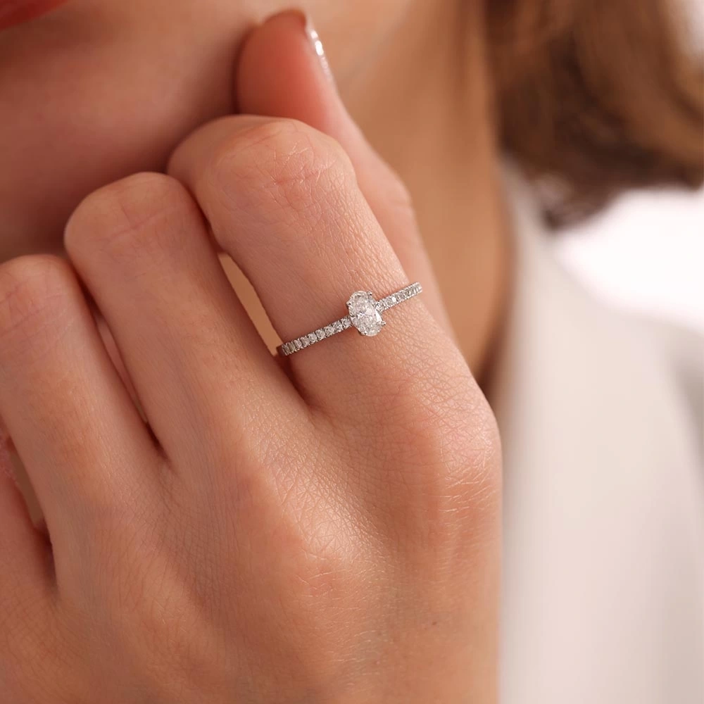 0.55 CT Oval Tektaş Pırlanta Yüzük