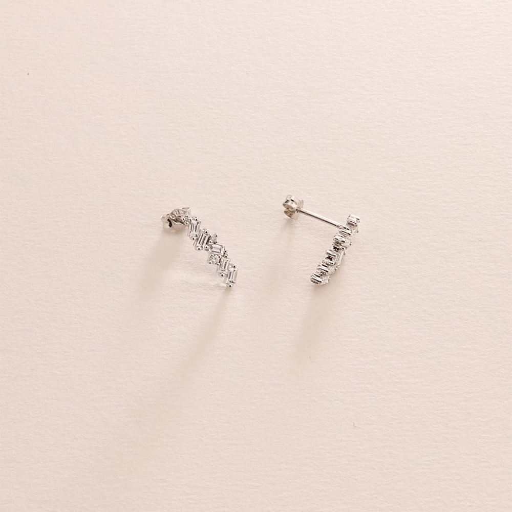 0.56 CT Baget Pırlanta Küpe