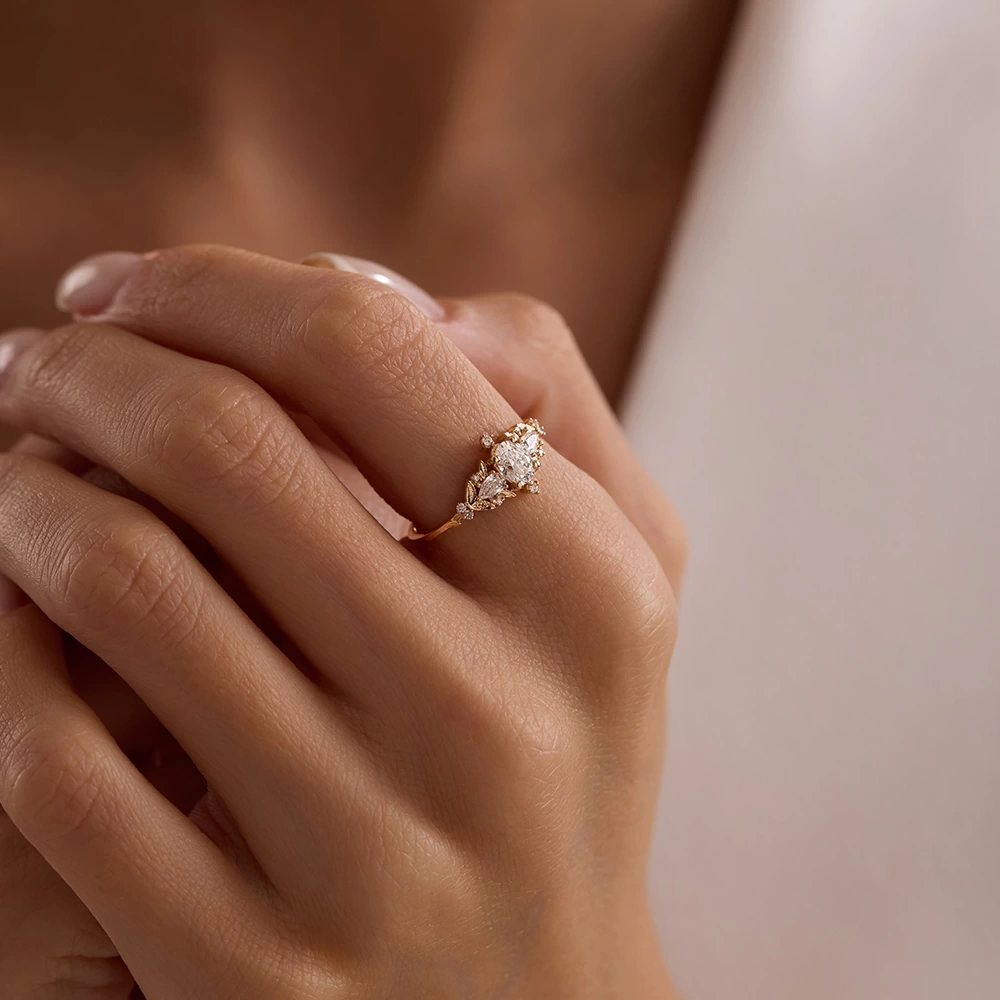 Melia 0.62 CT E / Sı Hrd Sertifikalı Tasarım Pırlanta Yüzük