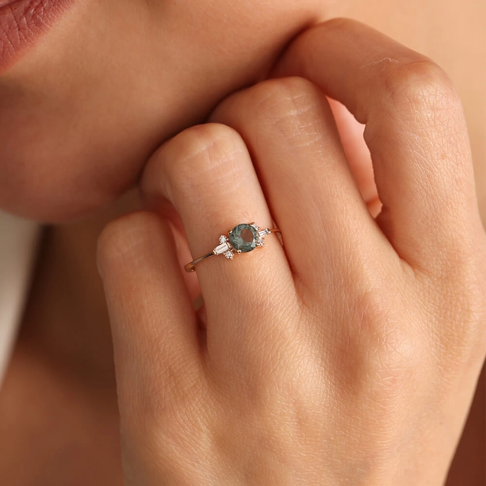 0.62 CT Zümrüt & Pırlanta Yüzük