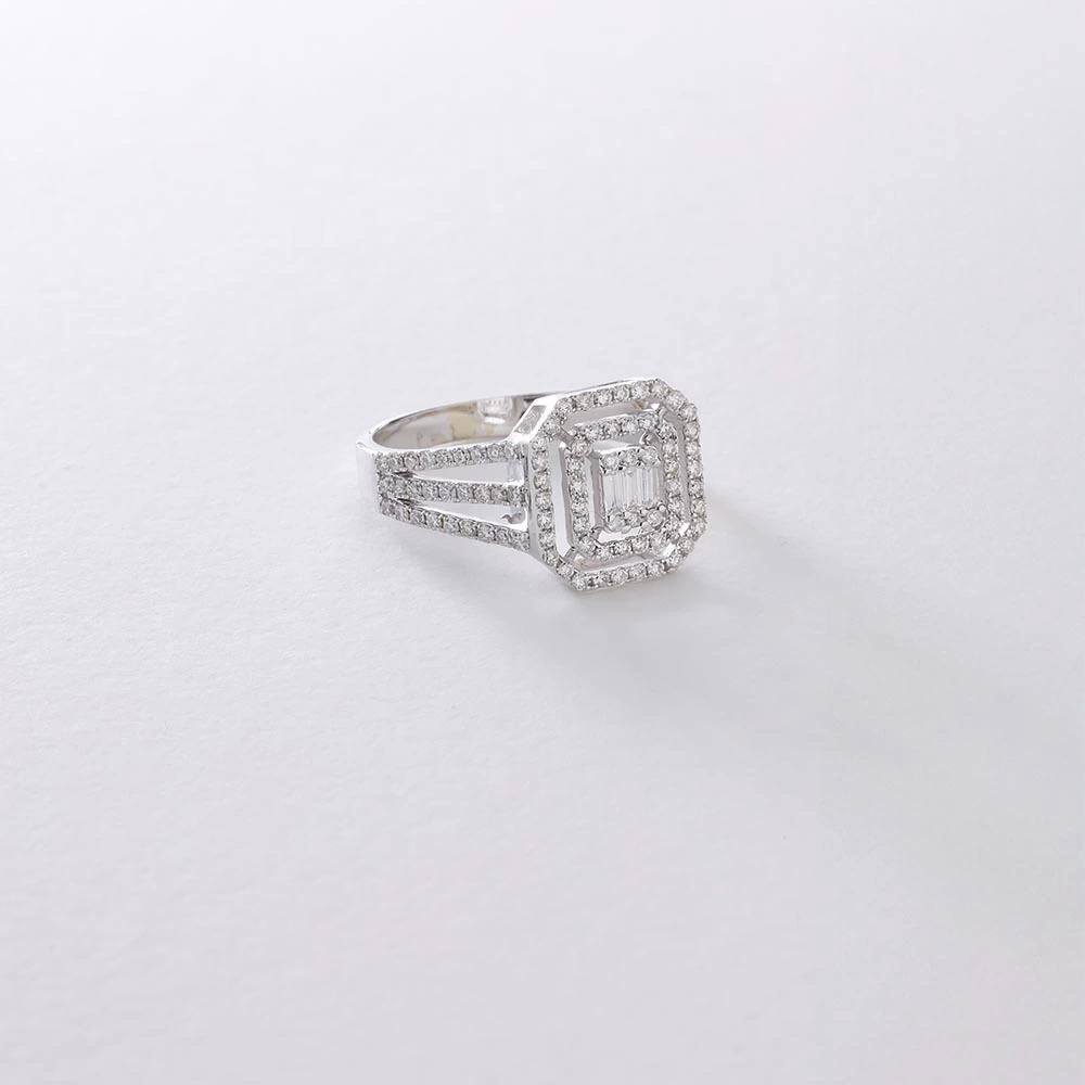 0.65 CT Baget Pırlanta Yüzük