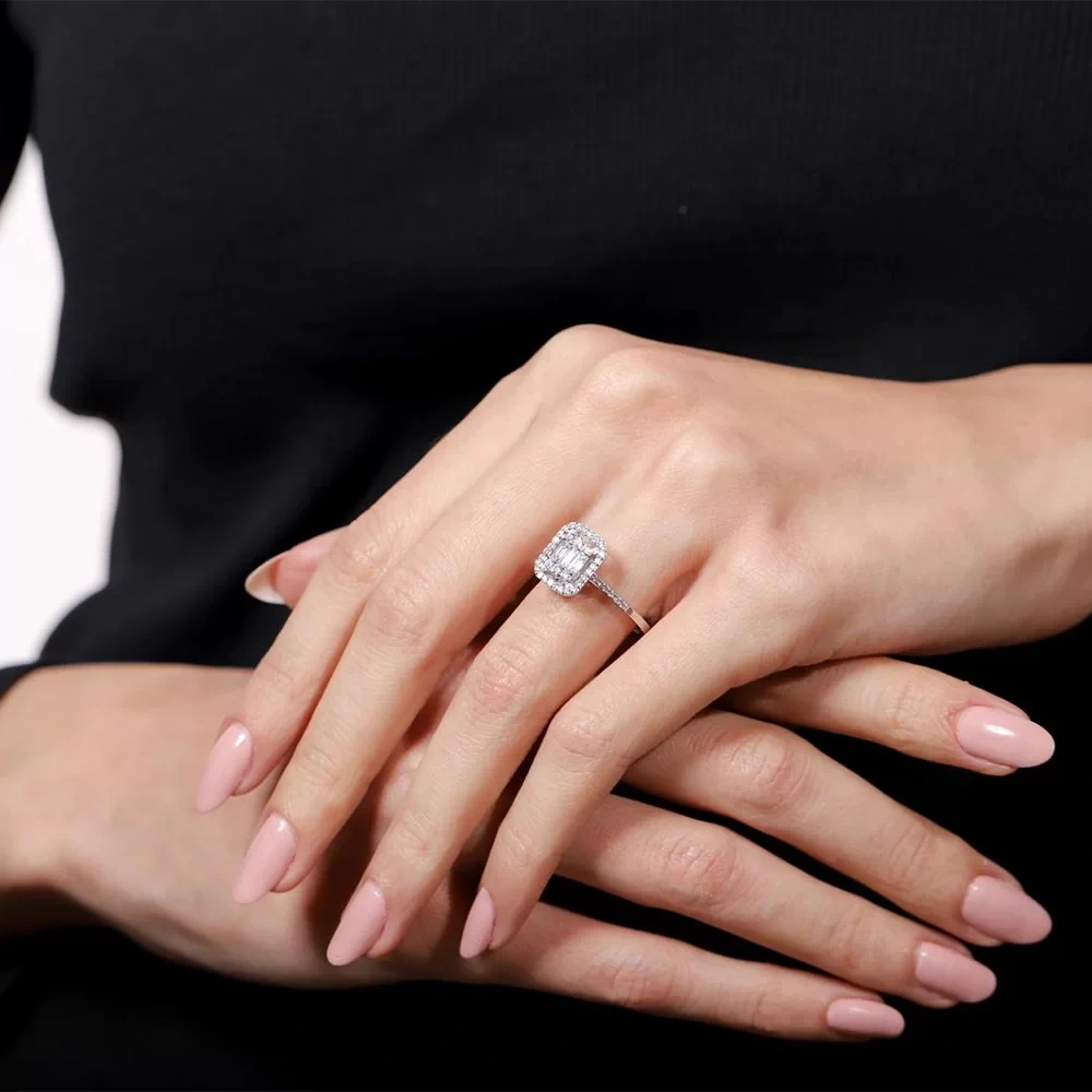 0.70 CT Baget Pırlanta Yüzük