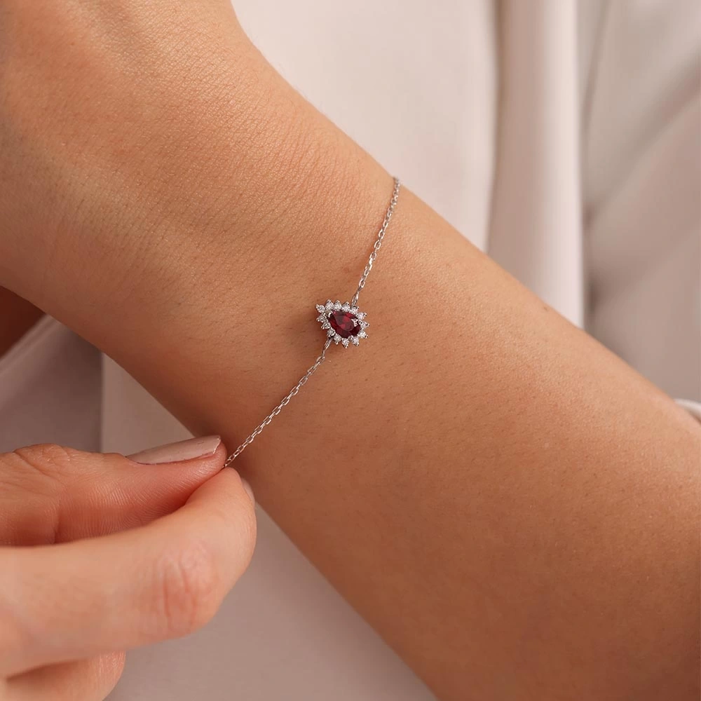 0.62 CT Damla Yakut & Pırlanta Bileklik