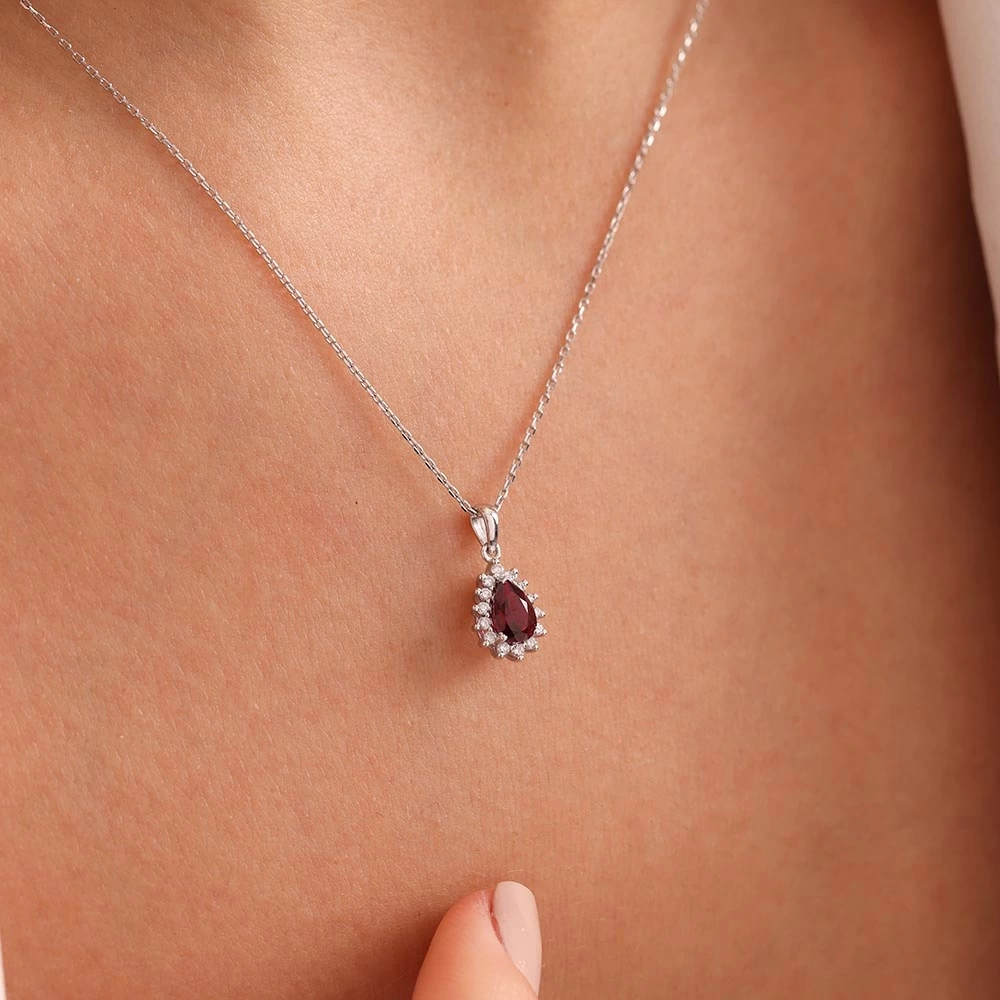 0.62 CT Damla Yakut & Pırlanta Kolye