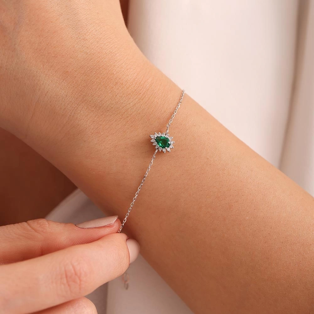 0.62 CT Damla Zümrüt & Pırlanta Bileklik