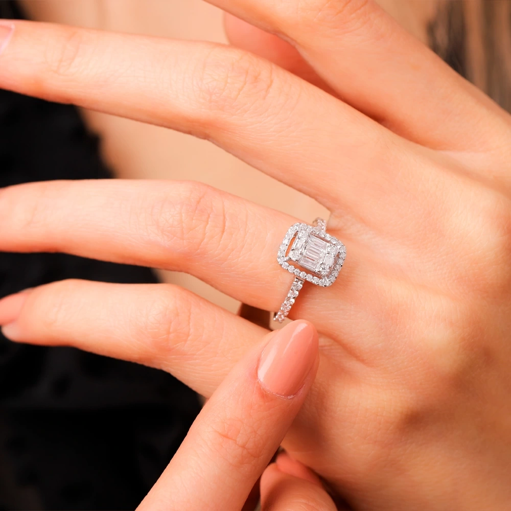 0.75 CT Baget Pırlanta Yüzük